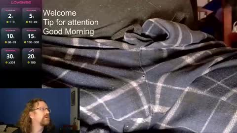 Snapshot of rathie chatting on 11.21.25 rathie online show from 11.21.25