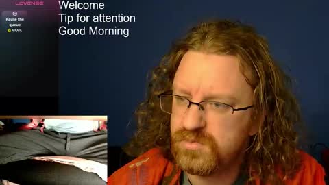 Snapshot of rathie chatting on 11.26.25 rathie online show from 11.26.25