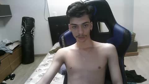 Snapshot of ratlean21 chatting on 12.16.24 ratlean21 online show from 12.16.24