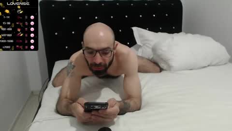 RaulWildBoy27 online show from 04.22.26