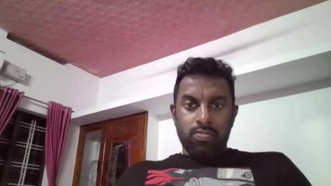 Snapshot of raul2k2 chatting on 11.06.25 raul2k2 online show from 11.06.25