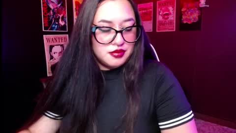 Snapshot of raven_darkk chatting on 09.17.25 Raven online show from 09.17.25