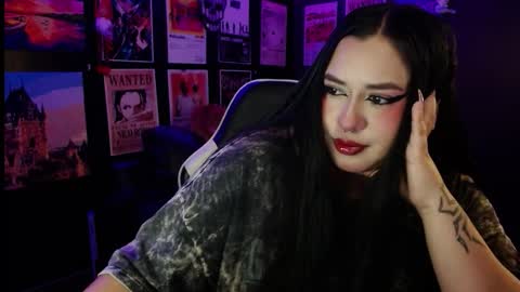 Snapshot of raven_darkk chatting on 01.06.26 Raven online show from 01.06.26