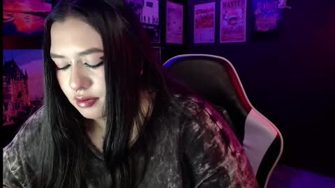 Snapshot of raven_darkk chatting on 01.09.26 Raven online show from 01.09.26