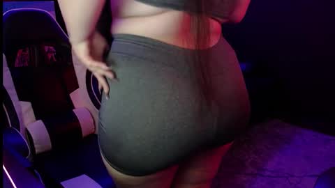 Snapshot of raven_darkk chatting on 01.14.26 Raven online show from 01.14.26