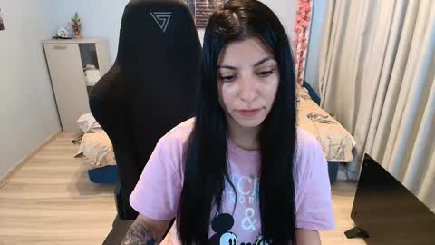 raven_haired_goddess online show from 04.27.26