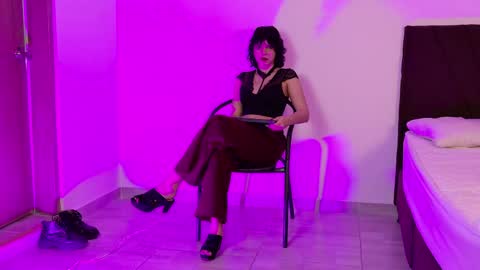   online show from 04.21.26