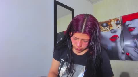 Snapshot of raven_rouge chatting on 11.20.25 gata online show from 11.20.25