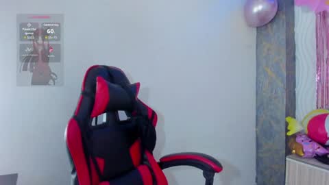 Snapshot of raven_rouge chatting on 07.14.26 gata online show from 07.14.26