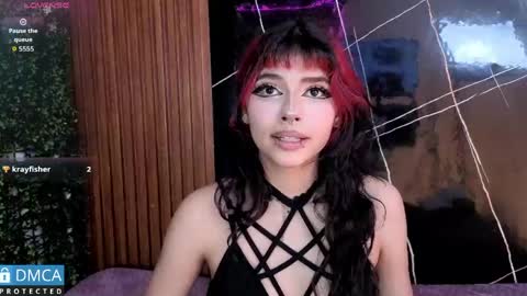 raven_rox_ online show from 05.04.26