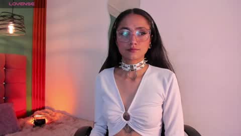 raven_smith_ online show from 06.25.26