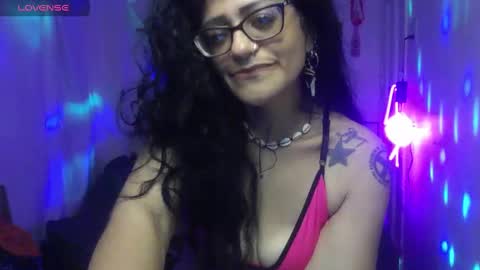 Snapshot of ravenandsin chatting on 01.30.25 Raven online show from 01.30.25