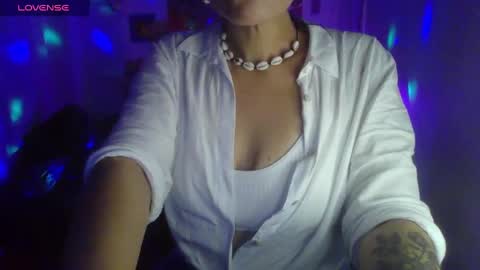Snapshot of ravenandsin chatting on 02.06.25 Raven online show from 02.06.25