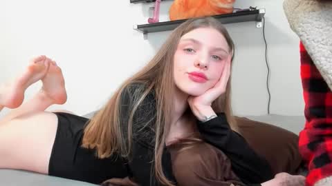 Snapshot of raveneusbiter chatting on 02.15.26 Raveneusbiter online show from 02.15.26