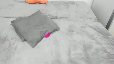 Snapshot of raveneusbiter chatting on 03.15.26 Raveneusbiter online show from 03.15.26