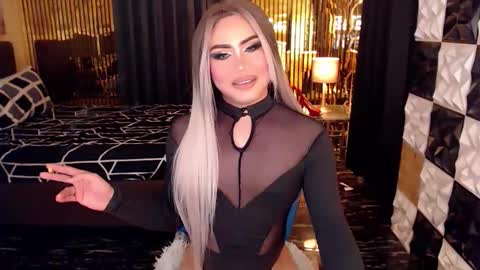 Snapshot of ravenmystiquex chatting on 03.13.26 ravenmystiquex online show from 03.13.26