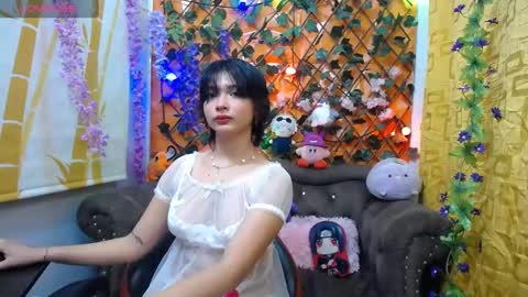 Snapshot of ravenn_20 chatting on 01.27.25 RavenN online show from 01.27.25