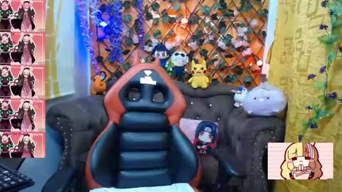 Snapshot of ravenn_20 chatting on 02.10.25 RavenN online show from 02.10.25