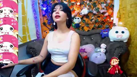 Snapshot of ravenn_20 chatting on 02.26.25 RavenN online show from 02.26.25