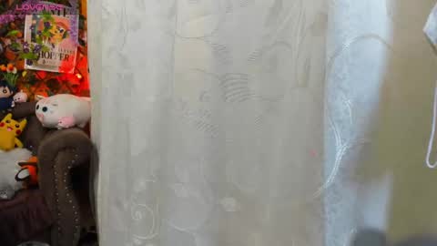 Snapshot of ravenn_20 chatting on 10.03.25 RavenN online show from 10.03.25