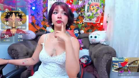 Snapshot of ravenn_20 chatting on 10.07.25 RavenN online show from 10.07.25