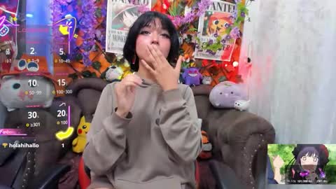 Snapshot of ravenn_20 chatting on 10.23.25 RavenN online show from 10.23.25