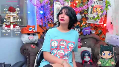 Snapshot of ravenn_20 chatting on 12.04.25 RavenN online show from 12.04.25