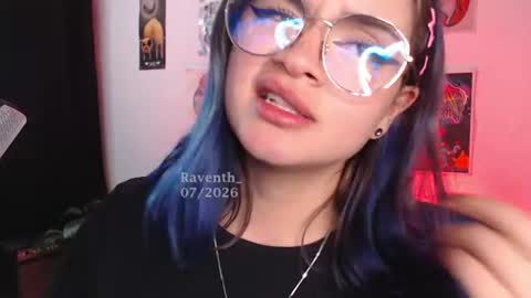 Snapshot of raventh_ chatting on 07.25.26 raventh_ online show from 07.25.26