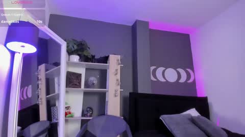 Raven Witch online show from 01.24.25