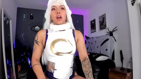 Raven Witch online show from 10.11.25