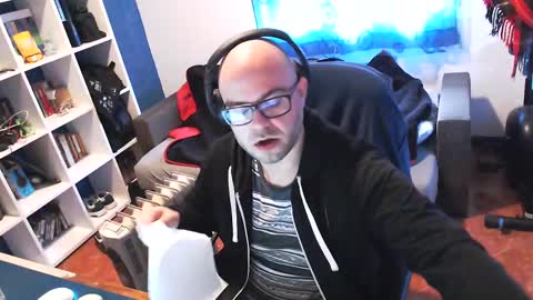 ravingr3d3 online show from 02.20.25