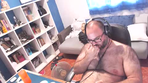 ravingr3d3 online show from 09.30.25