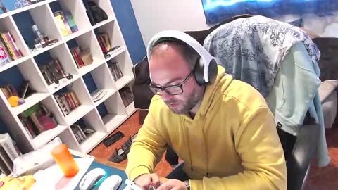 ravingr3d3 online show from 11.18.25