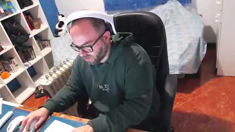 ravingr3d3 online show from 02.16.26