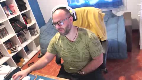 ravingr3d3 online show from 03.12.26