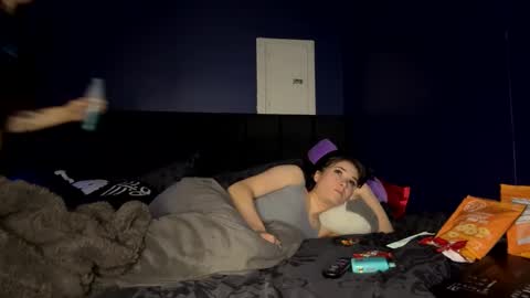 Ravyn and Nyx online show from 11.07.25