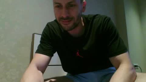 Snapshot of rawdr3 chatting on 05.16.26 rawdr3 online show from 05.16.26