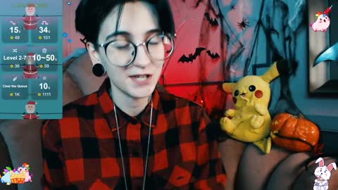 Snapshot of ray__taylor chatting on 12.14.24 Ray online show from 12.14.24