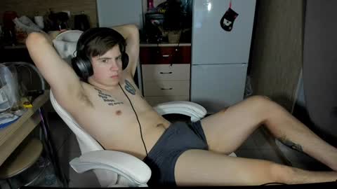 Snapshot of ray_hill chatting on 12.21.24 Ray online show from 12.21.24