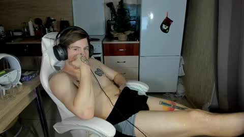 Snapshot of ray_hill chatting on 12.30.24 Ray online show from 12.30.24