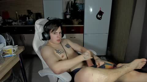 Snapshot of ray_hill chatting on 01.03.25 Ray online show from 01.03.25