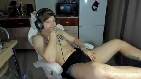 Snapshot of ray_hill chatting on 01.18.25 Ray online show from 01.18.25