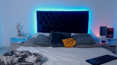 Ray online show from 12.22.25