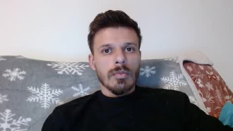 Snapshot of rayann27 chatting on 12.14.24 rayan online show from 12.14.24