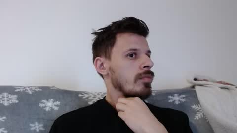 Snapshot of rayann27 chatting on 12.15.24 rayan online show from 12.15.24