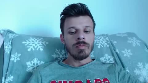 Snapshot of rayann27 chatting on 09.10.25 rayan online show from 09.10.25