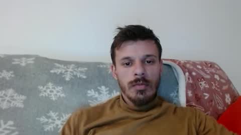 Snapshot of rayann27 chatting on 12.18.25 rayan online show from 12.18.25