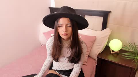 Raychell Black  online show from 02.02.25