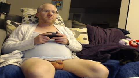 Snapshot of raymondsun chatting on 01.06.25 Sunshine Ray online show from 01.06.25