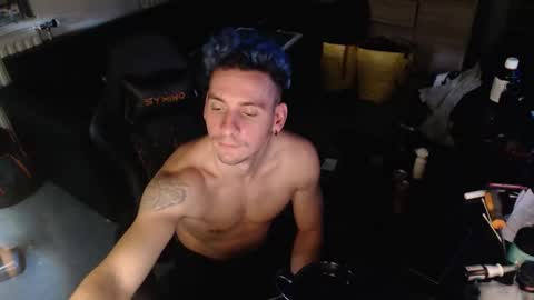 Rayzel online show from 12.15.25